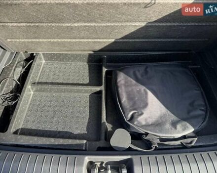 Белый Хендай Kona, объемом двигателя 0 л и пробегом 71 тыс. км за 18900 $, фото 12 на Automoto.ua