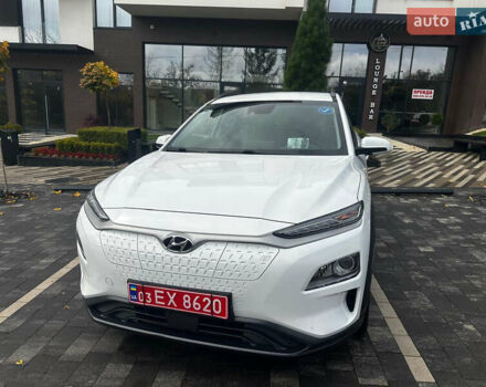 Белый Хендай Kona, объемом двигателя 0 л и пробегом 130 тыс. км за 19200 $, фото 5 на Automoto.ua