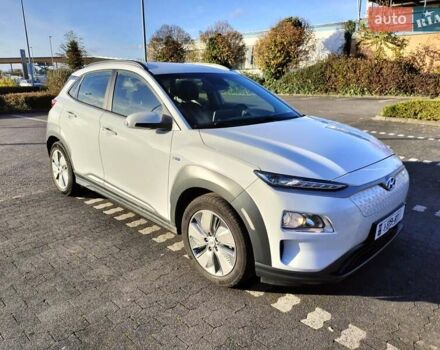 Білий Хендай Kona, об'ємом двигуна 0 л та пробігом 149 тис. км за 17000 $, фото 5 на Automoto.ua