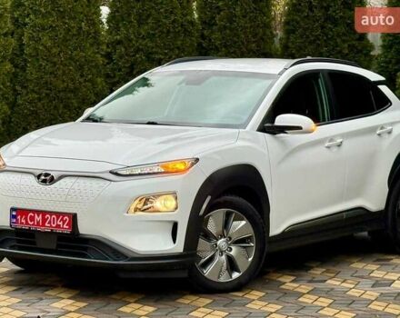 Белый Хендай Kona, объемом двигателя 0 л и пробегом 70 тыс. км за 17700 $, фото 3 на Automoto.ua