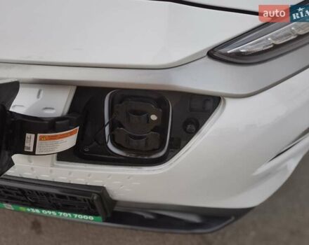 Белый Хендай Kona, объемом двигателя 0 л и пробегом 129 тыс. км за 17777 $, фото 25 на Automoto.ua