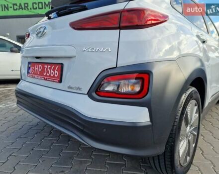 Белый Хендай Kona, объемом двигателя 0 л и пробегом 70 тыс. км за 16500 $, фото 12 на Automoto.ua
