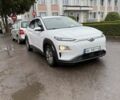 Білий Хендай Kona, об'ємом двигуна 0 л та пробігом 121 тис. км за 17500 $, фото 3 на Automoto.ua