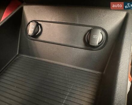 Белый Хендай Kona, объемом двигателя 0 л и пробегом 74 тыс. км за 19500 $, фото 29 на Automoto.ua