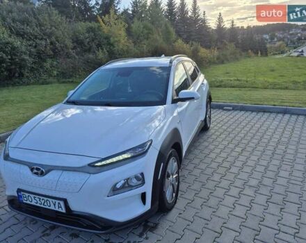 Белый Хендай Kona, объемом двигателя 0 л и пробегом 98 тыс. км за 17200 $, фото 13 на Automoto.ua