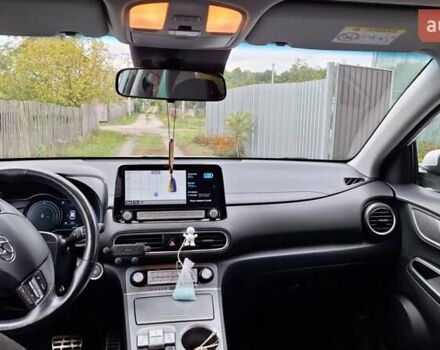 Белый Хендай Kona, объемом двигателя 0 л и пробегом 55 тыс. км за 16500 $, фото 21 на Automoto.ua