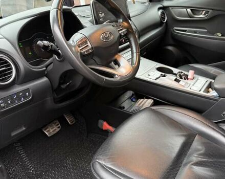 Білий Хендай Kona, об'ємом двигуна 0 л та пробігом 121 тис. км за 17500 $, фото 7 на Automoto.ua