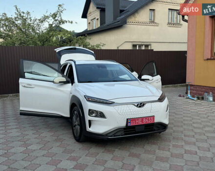 Білий Хендай Kona, об'ємом двигуна 0 л та пробігом 77 тис. км за 15499 $, фото 19 на Automoto.ua