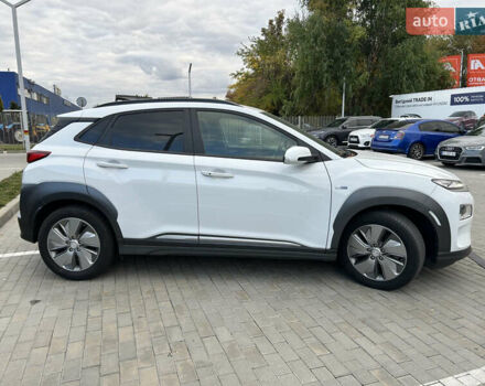 Хендай Kona 2020 в Днепре (Днепропетровске) на Automoto.ua Белый Хендай Kona, объемом двигателя 0 л и пробегом 57 тыс. км за 14900 $, фото 2 на Automoto.ua