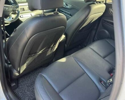 Белый Хендай Kona, объемом двигателя 0 л и пробегом 71 тыс. км за 18900 $, фото 1 на Automoto.ua