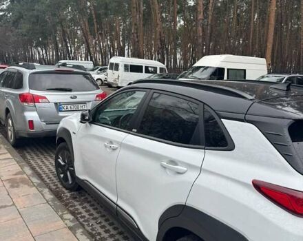 Белый Хендай Kona, объемом двигателя 0 л и пробегом 39 тыс. км за 17800 $, фото 3 на Automoto.ua