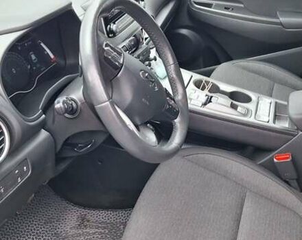 Белый Хендай Kona, объемом двигателя 0 л и пробегом 55 тыс. км за 16500 $, фото 16 на Automoto.ua