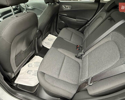 Белый Хендай Kona, объемом двигателя 0 л и пробегом 70 тыс. км за 16950 $, фото 45 на Automoto.ua