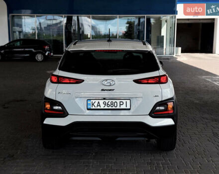 Белый Хендай Kona, объемом двигателя 2 л и пробегом 115 тыс. км за 15700 $, фото 7 на Automoto.ua
