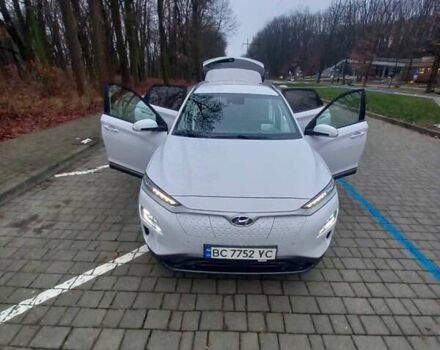 Білий Хендай Kona, об'ємом двигуна 0 л та пробігом 93 тис. км за 18950 $, фото 35 на Automoto.ua
