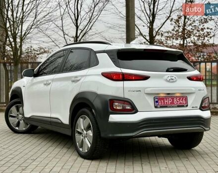Белый Хендай Kona, объемом двигателя 0 л и пробегом 115 тыс. км за 17250 $, фото 11 на Automoto.ua