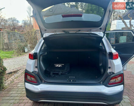 Белый Хендай Kona, объемом двигателя 0 л и пробегом 109 тыс. км за 16396 $, фото 20 на Automoto.ua