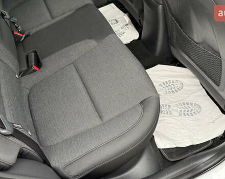 Белый Хендай Kona, объемом двигателя 0 л и пробегом 70 тыс. км за 16950 $, фото 53 на Automoto.ua