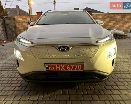 Белый Хендай Kona, объемом двигателя 0 л и пробегом 74 тыс. км за 19500 $, фото 12 на Automoto.ua