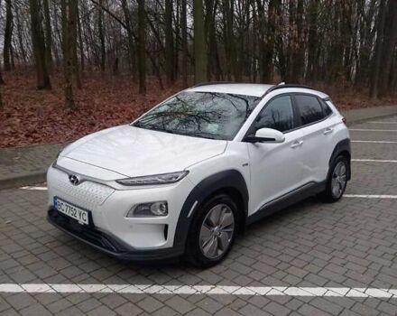 Білий Хендай Kona, об'ємом двигуна 0 л та пробігом 93 тис. км за 18950 $, фото 2 на Automoto.ua