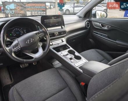 Белый Хендай Kona, объемом двигателя 0 л и пробегом 129 тыс. км за 17777 $, фото 29 на Automoto.ua