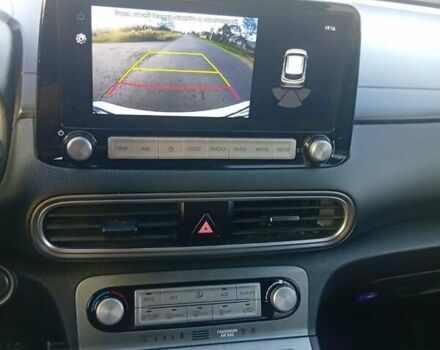 Белый Хендай Kona, объемом двигателя 0 л и пробегом 98 тыс. км за 17900 $, фото 8 на Automoto.ua