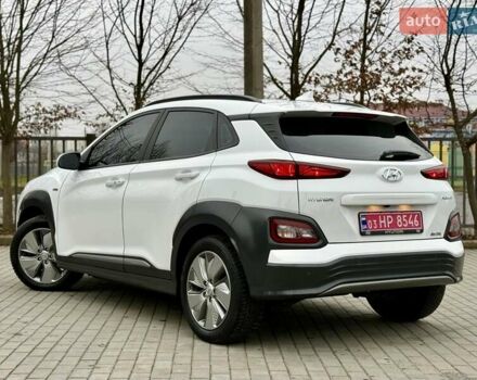 Белый Хендай Kona, объемом двигателя 0 л и пробегом 115 тыс. км за 17250 $, фото 12 на Automoto.ua