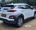 Белый Хендай Kona, объемом двигателя 64 л и пробегом 58 тыс. км за 18700 $, фото 2 на Automoto.ua