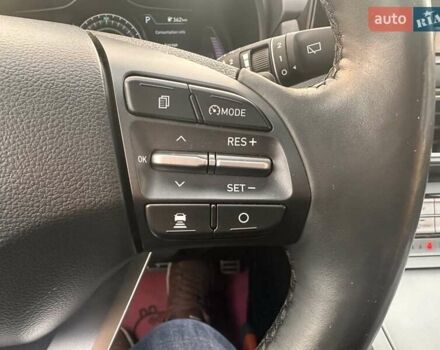 Белый Хендай Kona, объемом двигателя 0 л и пробегом 74 тыс. км за 19500 $, фото 20 на Automoto.ua