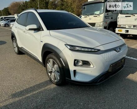 Білий Хендай Kona, об'ємом двигуна 0 л та пробігом 29 тис. км за 24600 $, фото 7 на Automoto.ua