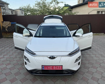 Білий Хендай Kona, об'ємом двигуна 0 л та пробігом 77 тис. км за 15499 $, фото 21 на Automoto.ua