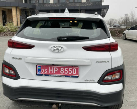 Білий Хендай Kona, об'ємом двигуна 0 л та пробігом 110 тис. км за 17300 $, фото 30 на Automoto.ua