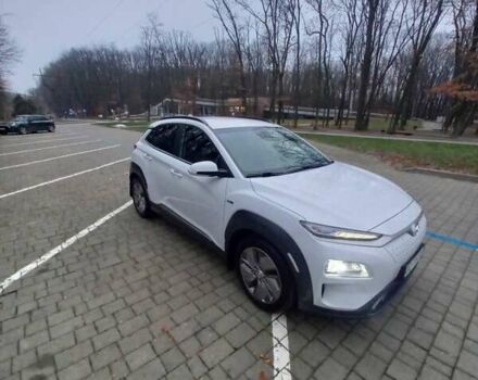 Білий Хендай Kona, об'ємом двигуна 0 л та пробігом 93 тис. км за 18950 $, фото 16 на Automoto.ua