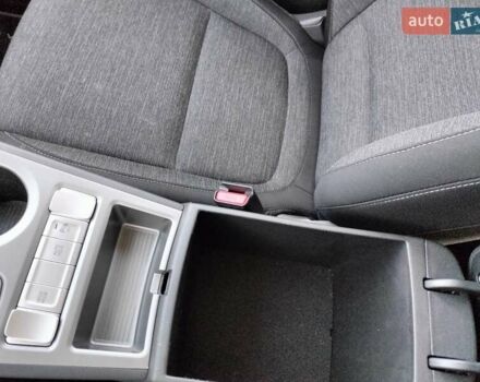 Білий Хендай Kona, об'ємом двигуна 0 л та пробігом 149 тис. км за 17000 $, фото 17 на Automoto.ua