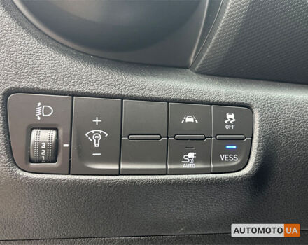 Білий Хендай Kona, об'ємом двигуна 39 л та пробігом 46 тис. км за 16999 $, фото 14 на Automoto.ua