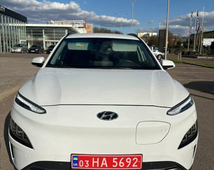 Білий Хендай Kona, об'ємом двигуна 0 л та пробігом 43 тис. км за 16700 $, фото 2 на Automoto.ua