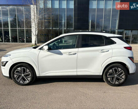 Білий Хендай Kona, об'ємом двигуна 0 л та пробігом 43 тис. км за 16700 $, фото 3 на Automoto.ua