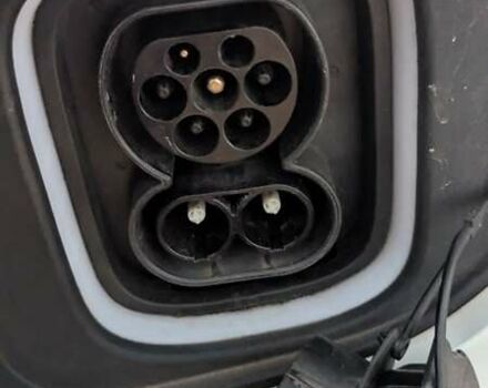 Білий Хендай Kona, об'ємом двигуна 0 л та пробігом 79 тис. км за 16950 $, фото 24 на Automoto.ua