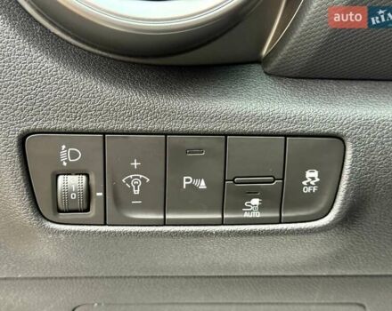 Белый Хендай Kona, объемом двигателя 0 л и пробегом 33 тыс. км за 17700 $, фото 20 на Automoto.ua