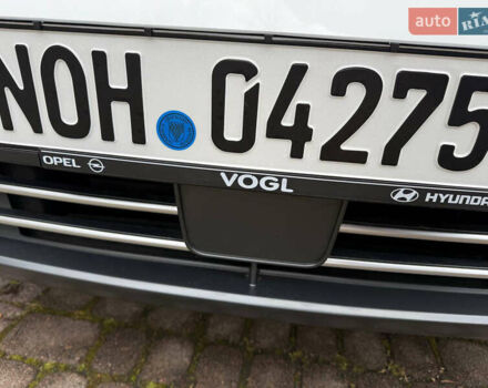 Белый Хендай Kona, объемом двигателя 0 л и пробегом 65 тыс. км за 17400 $, фото 25 на Automoto.ua