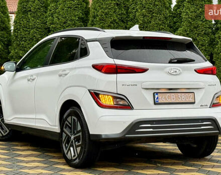 Білий Хендай Kona, об'ємом двигуна 0 л та пробігом 23 тис. км за 16900 $, фото 8 на Automoto.ua