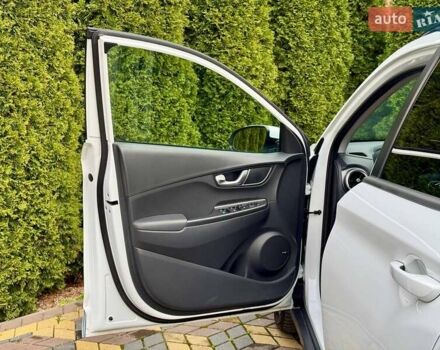 Белый Хендай Kona, объемом двигателя 0 л и пробегом 39 тыс. км за 17400 $, фото 15 на Automoto.ua