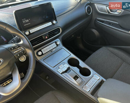 Білий Хендай Kona, об'ємом двигуна 0 л та пробігом 53 тис. км за 15900 $, фото 34 на Automoto.ua