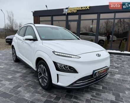 Білий Хендай Kona, об'ємом двигуна 0 л та пробігом 20 тис. км за 18699 $, фото 3 на Automoto.ua
