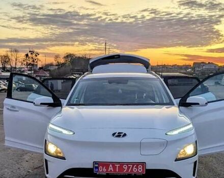 Білий Хендай Kona, об'ємом двигуна 0 л та пробігом 79 тис. км за 16950 $, фото 9 на Automoto.ua