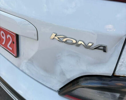 Белый Хендай Kona, объемом двигателя 0 л и пробегом 43 тыс. км за 16700 $, фото 8 на Automoto.ua