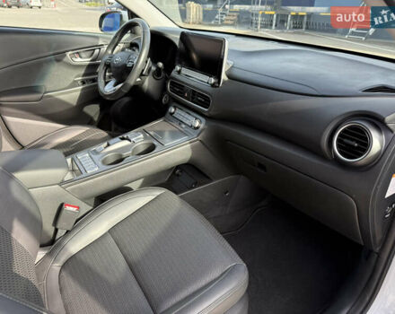 Білий Хендай Kona, об'ємом двигуна 0 л та пробігом 55 тис. км за 19950 $, фото 42 на Automoto.ua