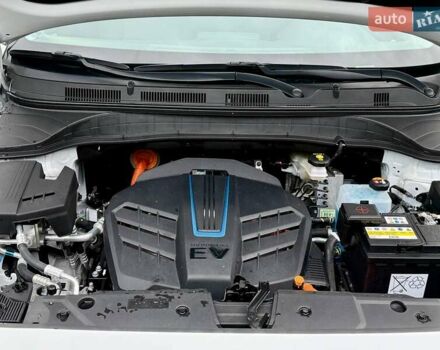 Белый Хендай Kona, объемом двигателя 0 л и пробегом 39 тыс. км за 17400 $, фото 41 на Automoto.ua