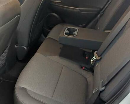 Білий Хендай Kona, об'ємом двигуна 0 л та пробігом 79 тис. км за 16950 $, фото 31 на Automoto.ua