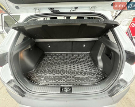 Білий Хендай Kona, об'ємом двигуна 1.58 л та пробігом 49 тис. км за 18700 $, фото 12 на Automoto.ua